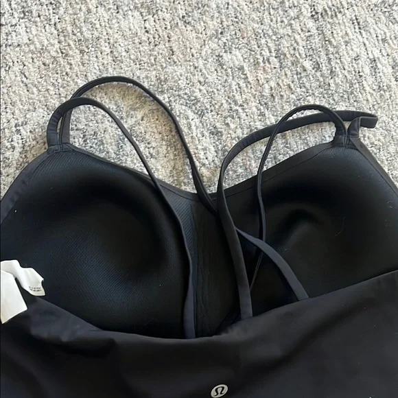Lululemon longline like a cloud sports bar black sz 10 yoga Pilates gym - Picture 3 of 6